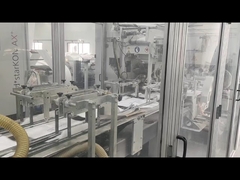 La nuova macchina per porte valvola accelera notevolmente la produzione